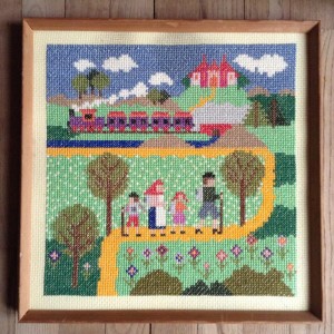 Brnebroderi indrammet i trramme 36 x 36 cm