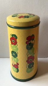 Hollandsk dse med rteblomst decor