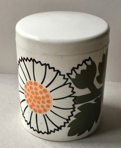 Laurids Lnborg btte med margurite decor