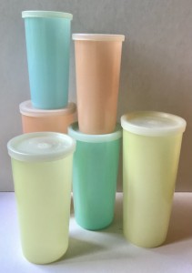 Tupperware bgre med lg ca. 1960