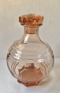Laksefarvet glaskaraffel