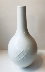 Kegleformet vase HH mrk. med blger