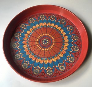 Rund retro metalbakke England