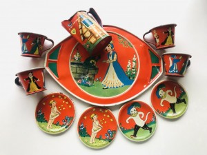 Dukkestel metal med decor
