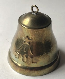 Metal juleklokke