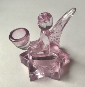 Glas lysestage engel