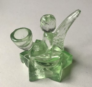 Glas lysestage engel