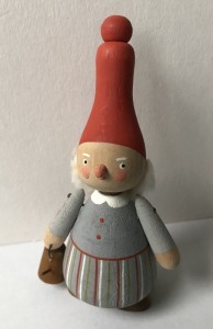 Tr julenisse pige m. spand Guldkroken Sverige