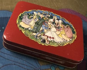 Madkasse m. Svinedrengen og multiplikationstabel i lget