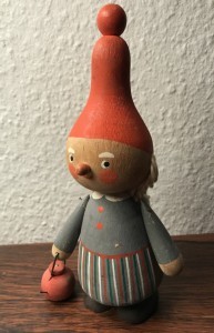 Tr julenisse pige m. keddel Guldkroken Sverige