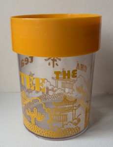 Erik Kold dse til the  gul decor