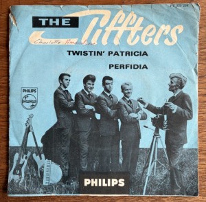 Single Clifters Twistin Patricia