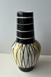 Retro vase Strehla Import